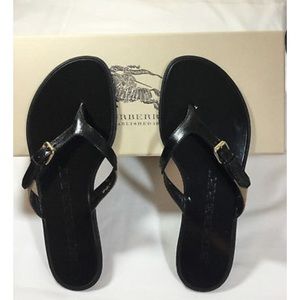 Burberry maise flip flop